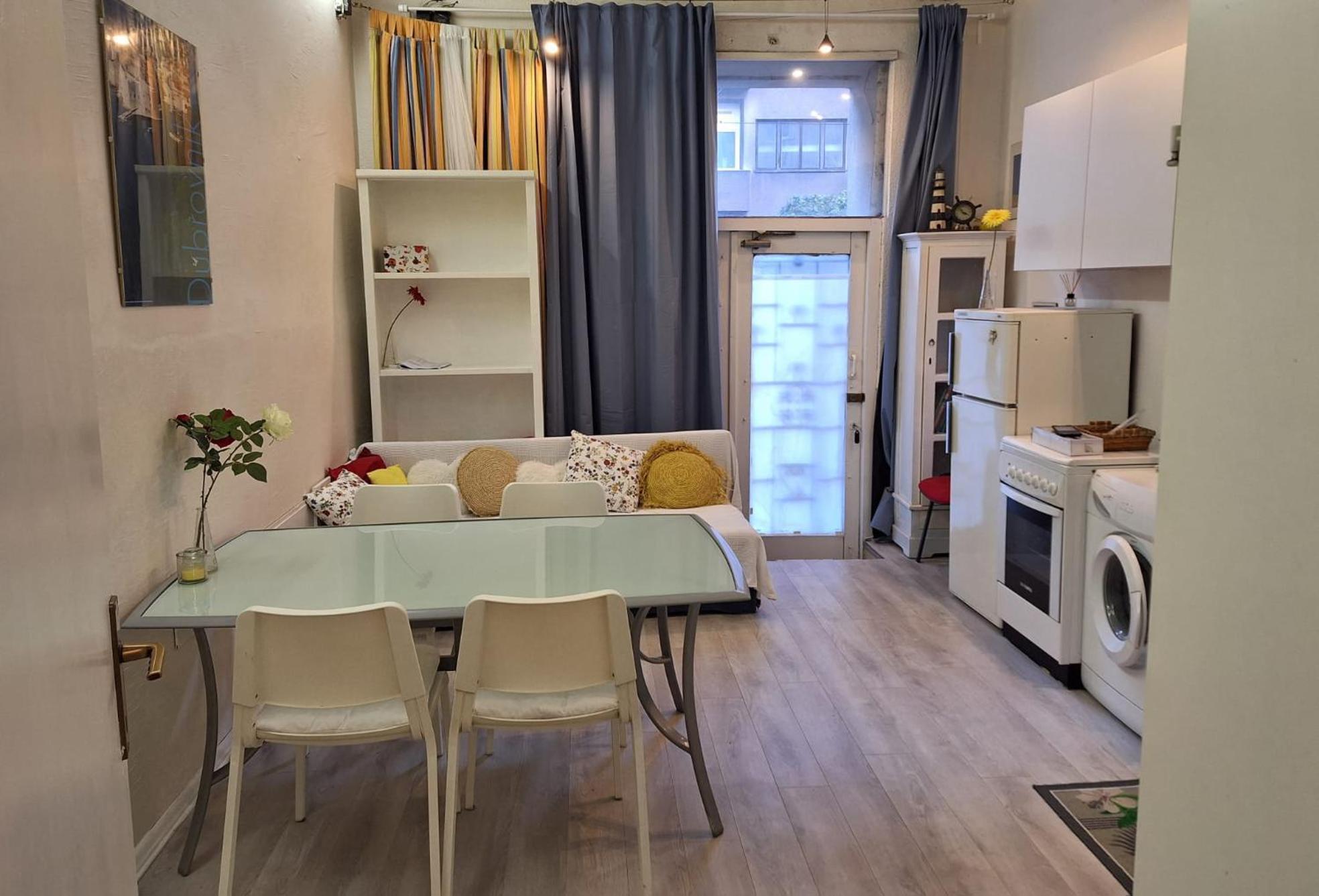 Apartment Youth Vita ザグレブ エクステリア 写真